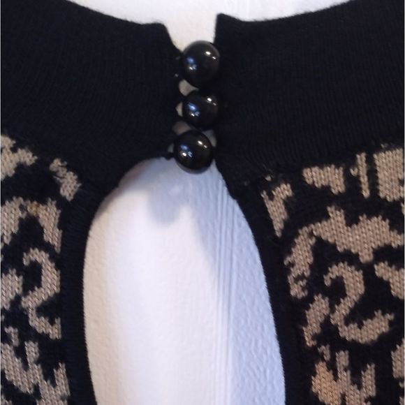 Guess Bodycon Animal Print Mini Dress. Medium - Picture 8 of 11